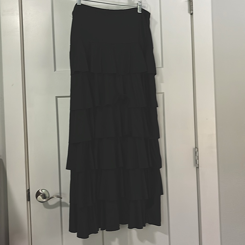 Nuggles ruffle skirt